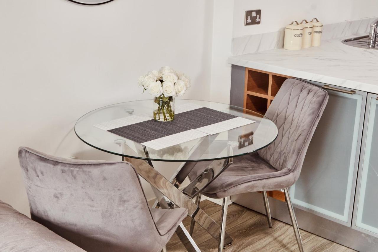Deluxe River Canal View & Free Secure Parking! Leeds  Esterno foto