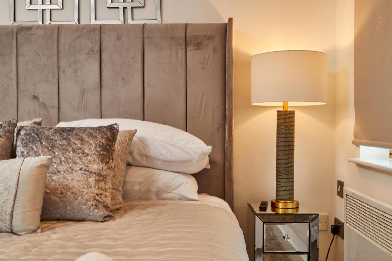 Deluxe River Canal View & Free Secure Parking! Leeds  Esterno foto