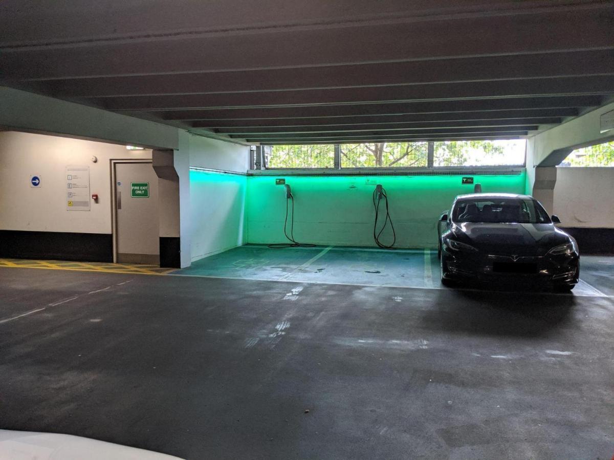 Deluxe River Canal View & Free Secure Parking! Leeds  Esterno foto