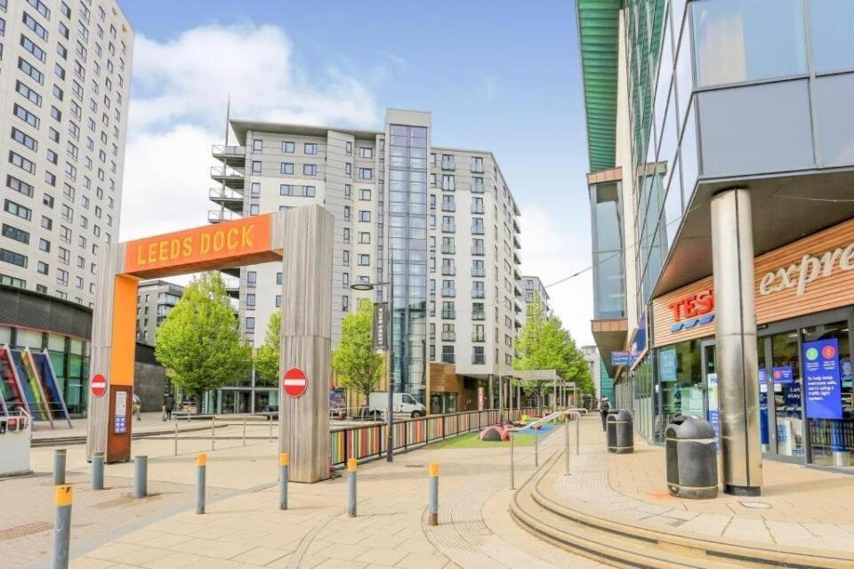 Deluxe River Canal View & Free Secure Parking! Leeds  Esterno foto
